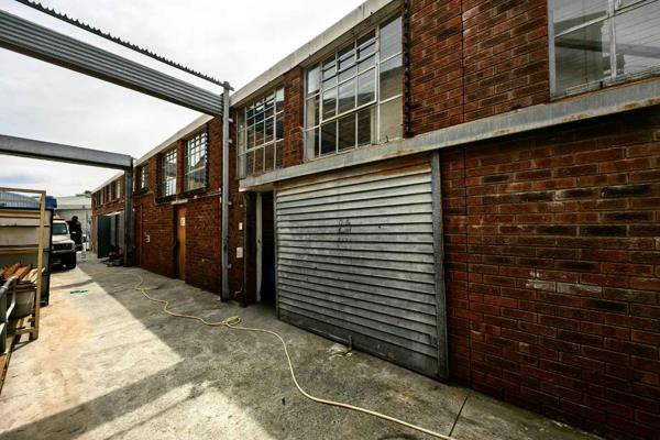 Situated in Ottery East, within the Ottery Hyper Precinct, this property can be found in a well-known and easily accessible industrial ...