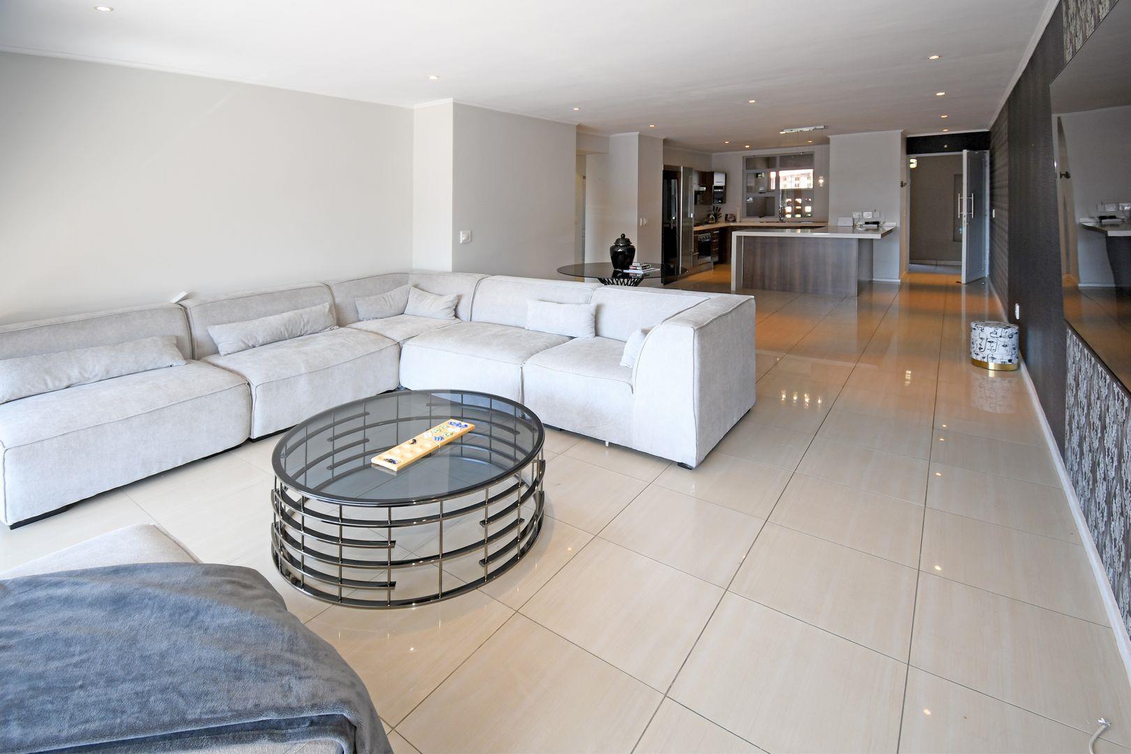 2 Bedroom Apartment / flat for sale in Houghton Estate 29 Eagle Creek