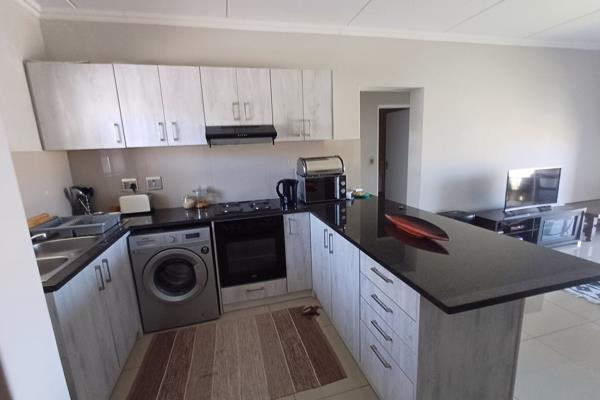 STUNNING TWO BEDROOM APARTMENT IN STONEWOOD MEWS (KRAAIFONTEIN, UITZICHT)

This ground ...