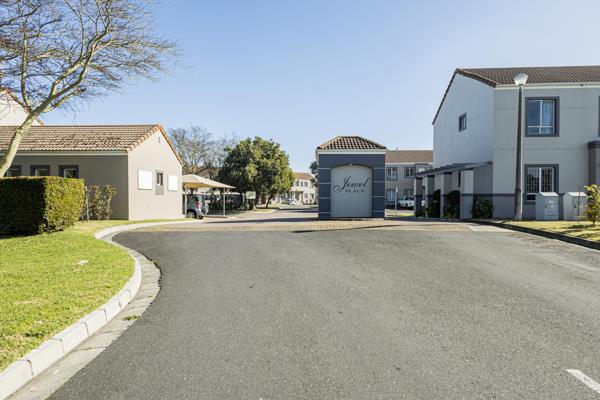 Unfurnished 56m&#178; apartment available for rent from 01 December 2024 in Kleinbron Park.  The building is situated in a secure ...