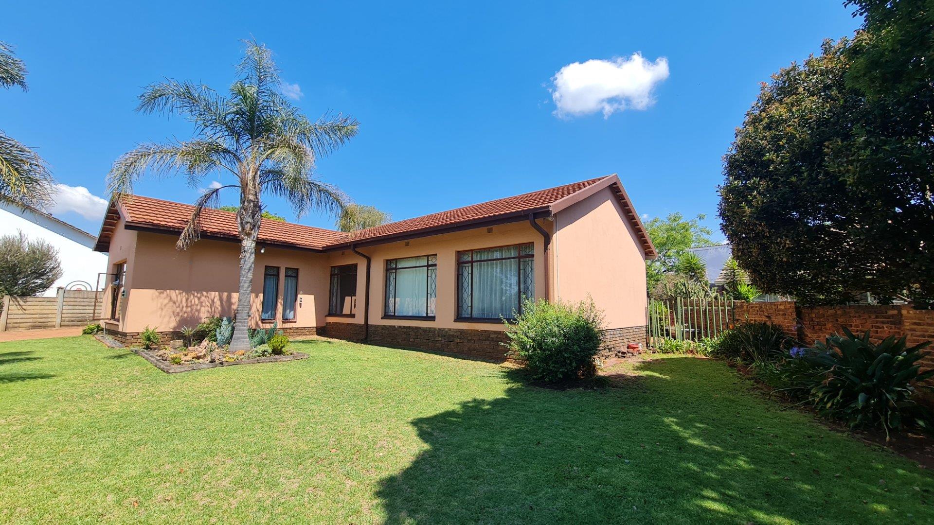 Houses for sale in Middelburg, Mpumalanga : Middelburg, Mpumalanga ...