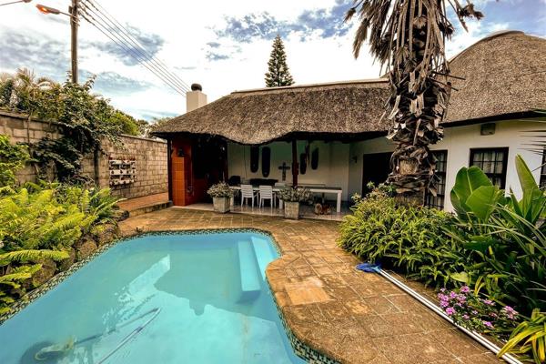 This 4 bedroom thatched house is a real stunner.
The house has been maintained and improved by the current owners over the years.
There ...