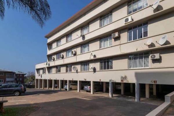 Dormehl Phalane Glenwood offers this lovely one bedroom flat in Glenwood. The property comes with an open plan lounge and dining room ...