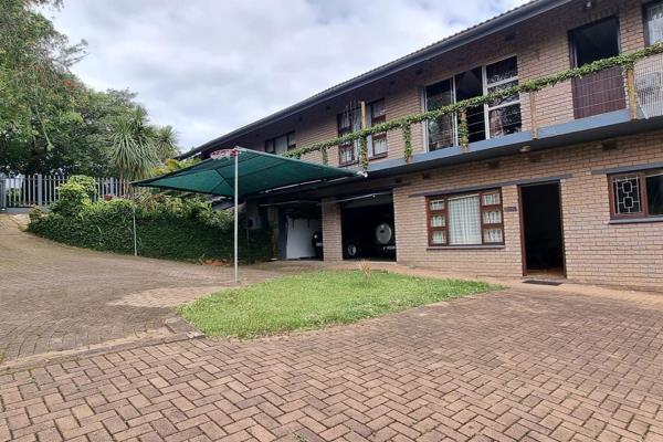 Welcome to your future oasis! Nestled in the tranquil and prestigious neighborhood of Umtentweni, this remarkable house offers a ...