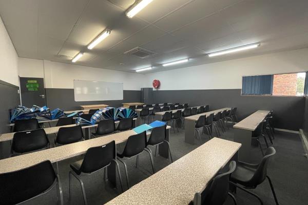 700m&#178;  A Grade Turn Key Facility. Ideal for Learning Facility or similar. Building is on first level, very secure offering ample ...