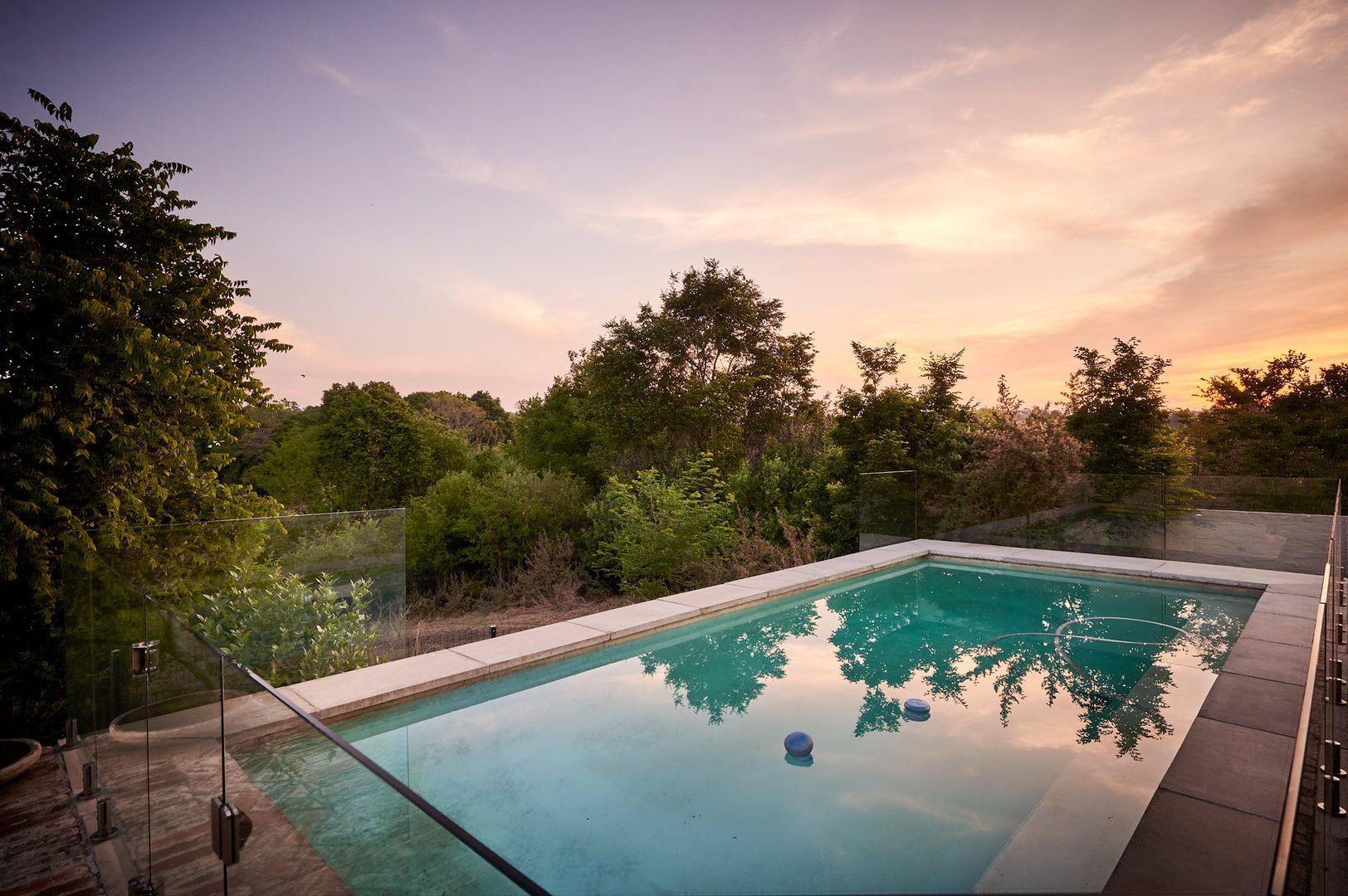 5 Bedroom House for sale in Waterfall Country Estate 4117 Waterfall