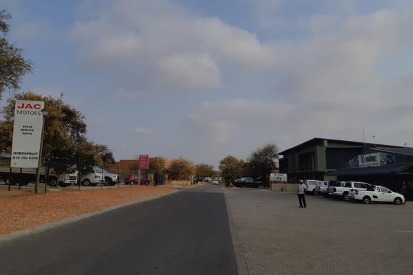 Well-established retail business for sale in the town of Hoedspruit.
A great business opportunity with an average gross monthly income ...