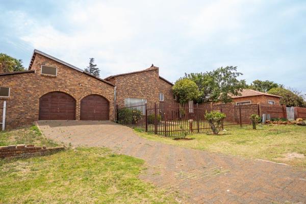 Stunning facebrick family home situated in the heart of Naturena. Experience ...