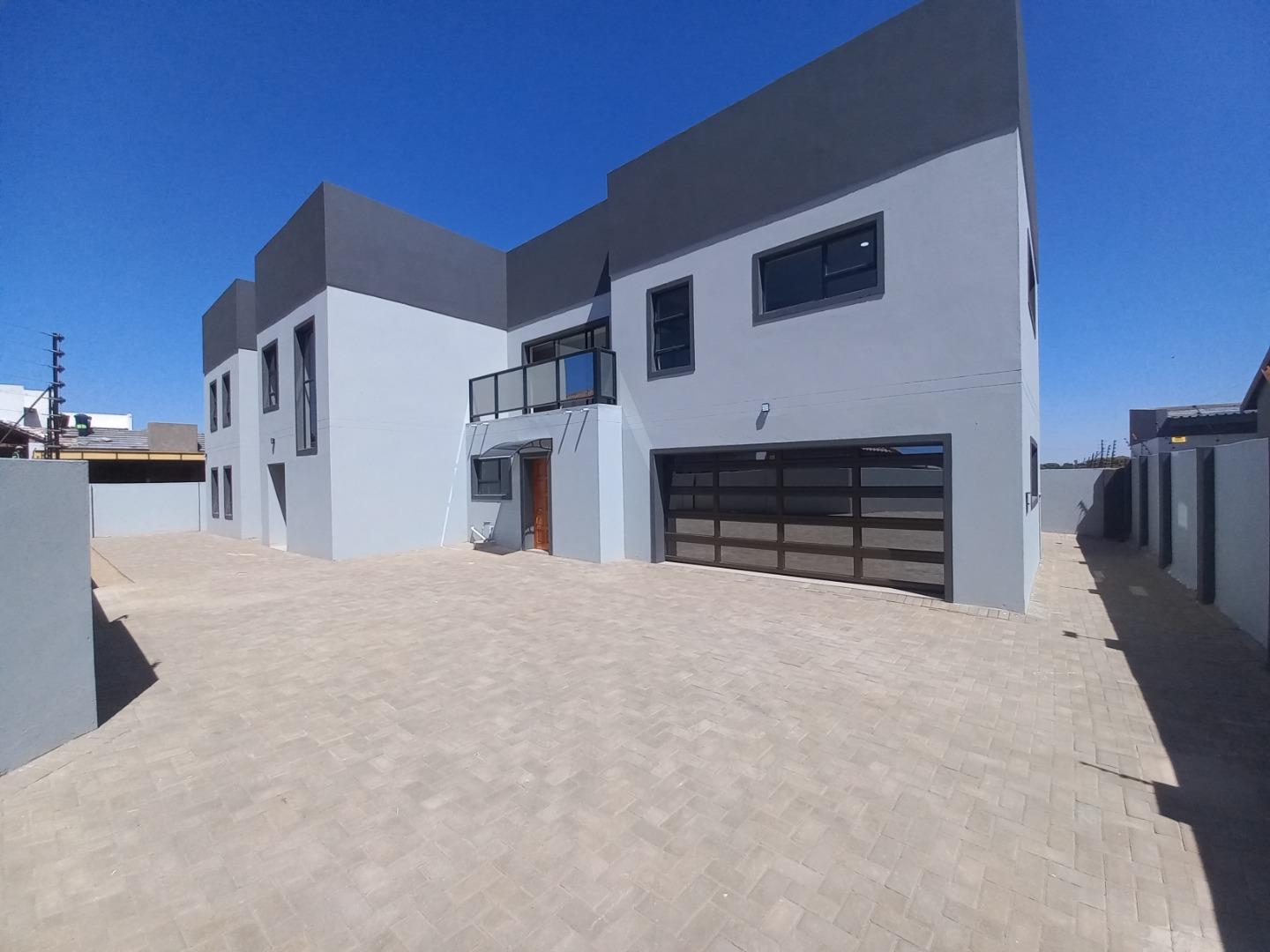 5 Bedroom House for sale in Minerva Gardens 19 Apian Way P24113625954