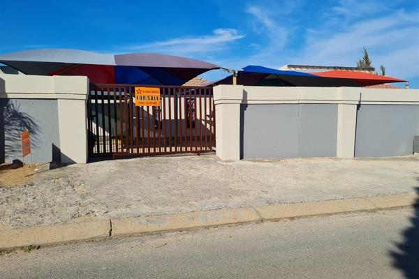 NO AGENT ENQUIRIES PLEASE

3 Bedroom House for rent in a secure, self-reliant ...