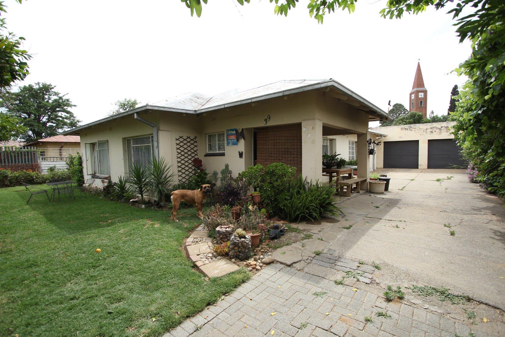 Ross Kent East Property Property and houses for sale in Ross Kent