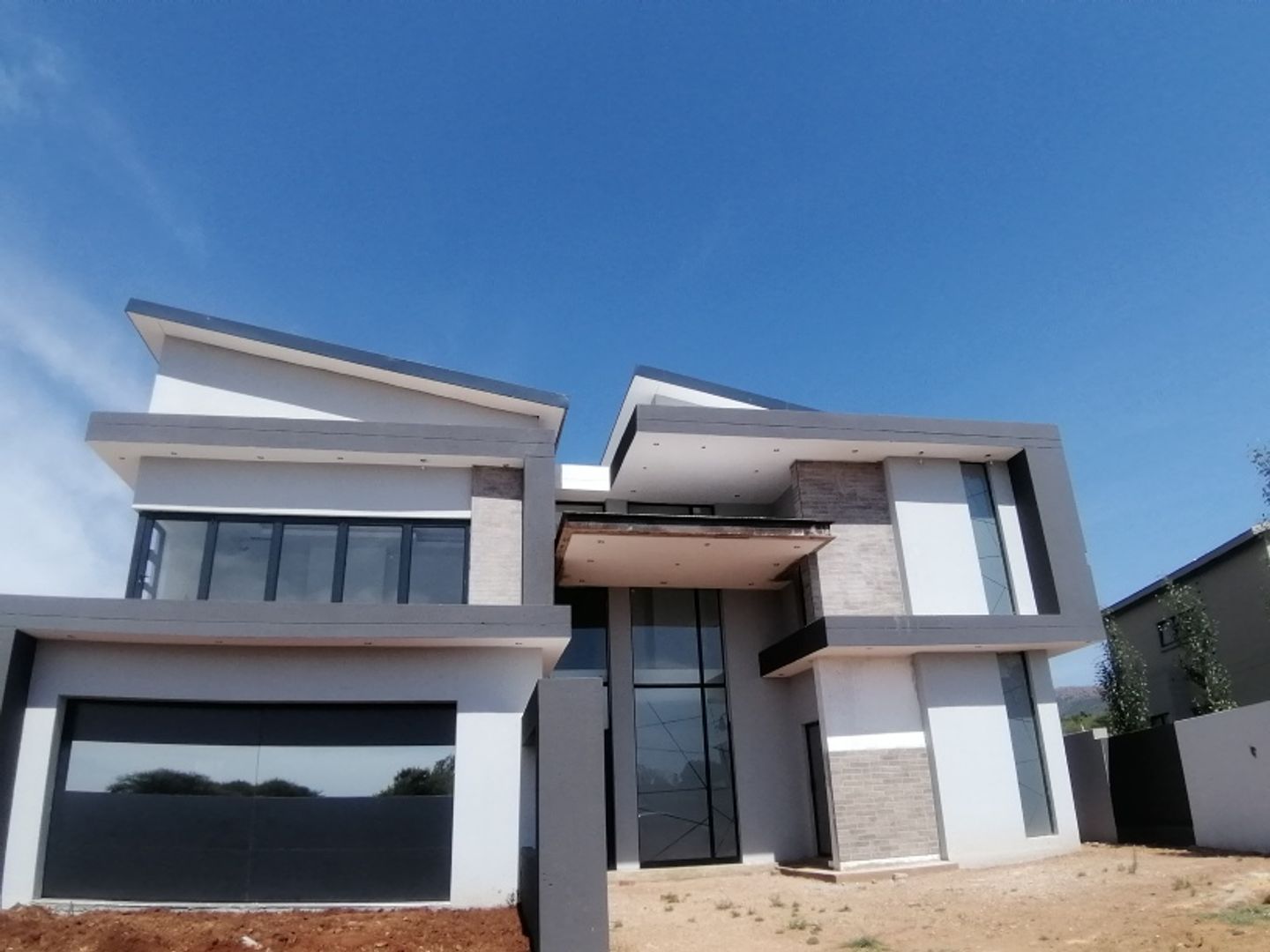 Gateway Manor Property Property and houses for sale in Gateway Manor