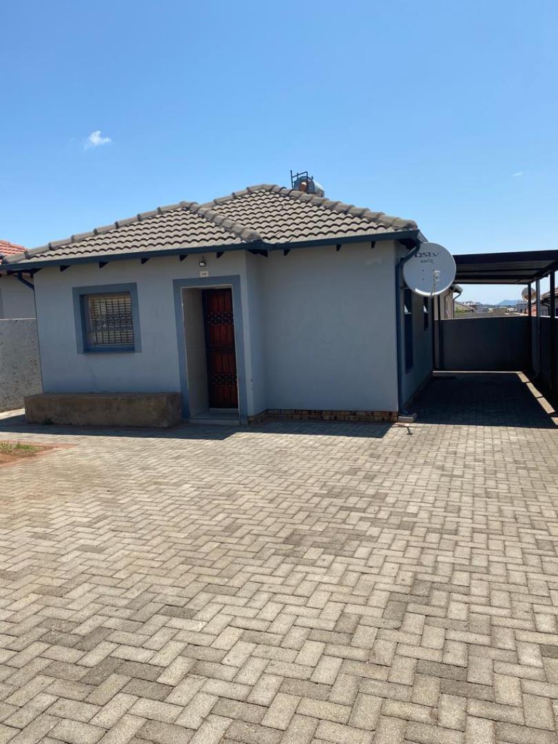 2 Bedroom House for sale in Fourways P24113658247