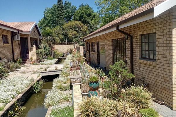 Move into this beautiful townhouse in an exquisite complex in Parys!

Spacious 3 Bedroom Townhouse In A Tranquil Complex .

Welcome to ...