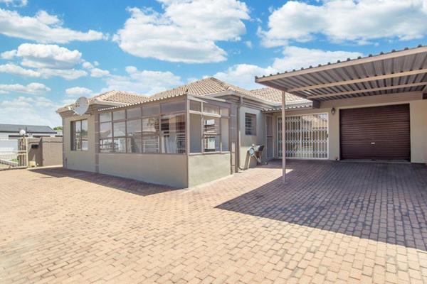 Welcome to this charming home in Randfontein, where modern design meets comfort. Step ...