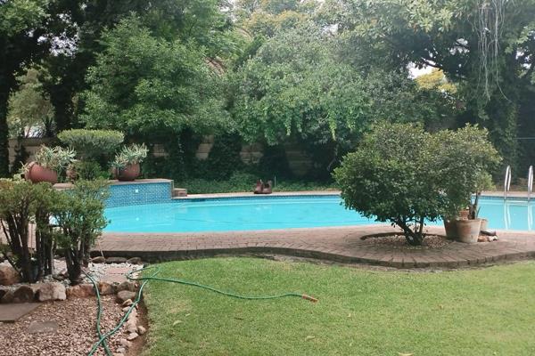 Family property for sale - Stadion area

R1 770 000.00
r19 182.00 (20 years) 
R17 867.00 (30years)
Estimate interest rate of 11.75 ...