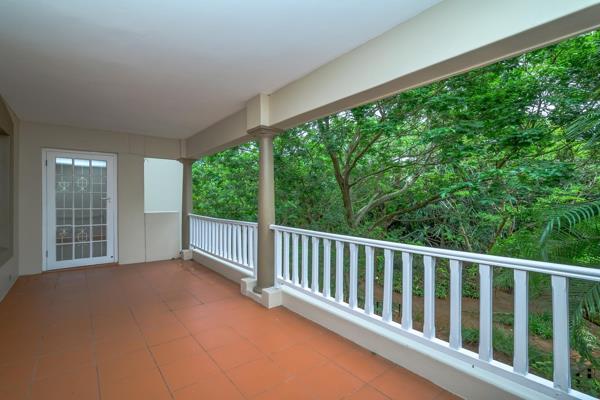 Welcome to this inviting apartment with endless possibilities.
This inviting 3-bedroom, 2-bathroom apartment offers a spacious 118 ...