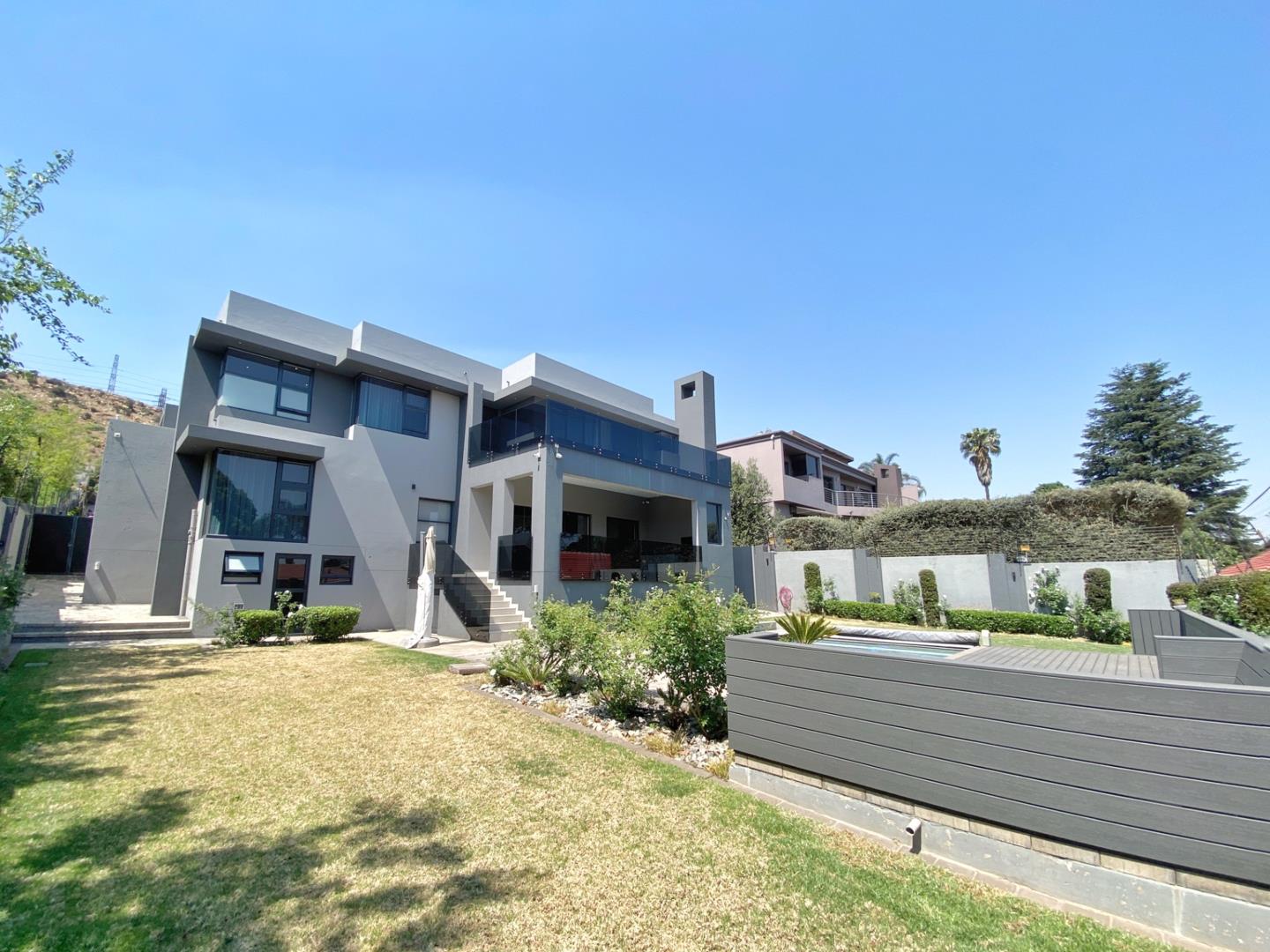 5 Bedroom House for sale in Bedfordview 69b Kloof Road P24113672282