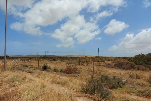 The immaculate land located right next to the IDZ in Saldanha Bay Industria, presents an exceptional opportunity for a prime business ...