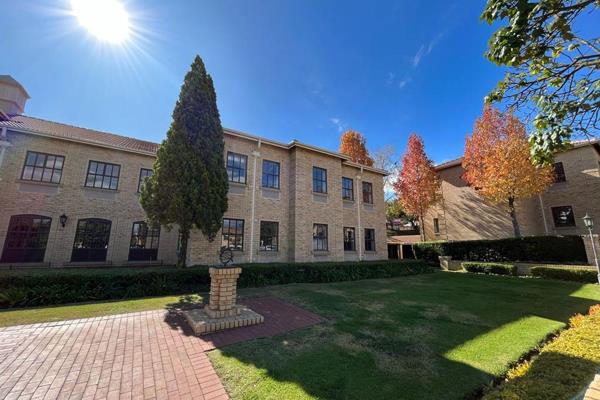 Well located office park with easy access onto William Nicol.

This is a fully fitted ...