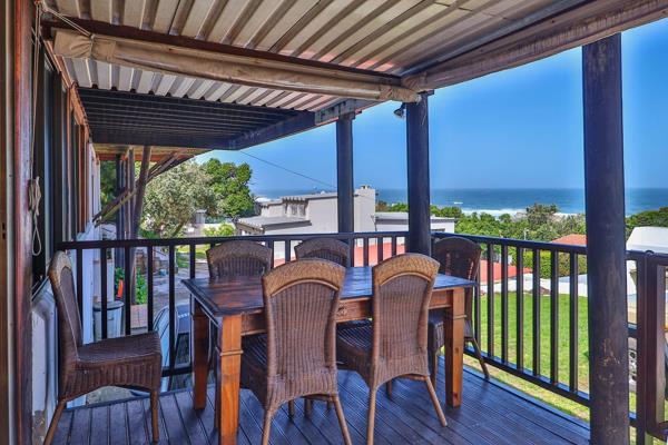 SOLE MANDATE

This apartment has lovely sea views from the balcony and living room. Close to the beach.

Situated in the centre of ...