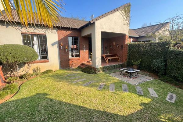 2 Bedroom Simplex with a Large Garden
Available immediately 
Call Now to view this Beautiful simplex unit
in the popular Mooikloof ...