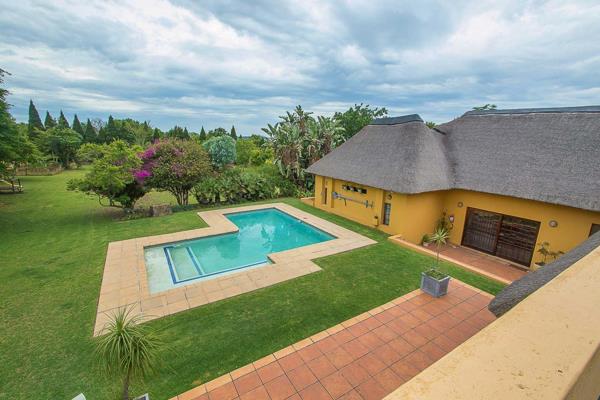 5 Bedroom home for sale

This 5 bedroom home is located in the very saught after ...