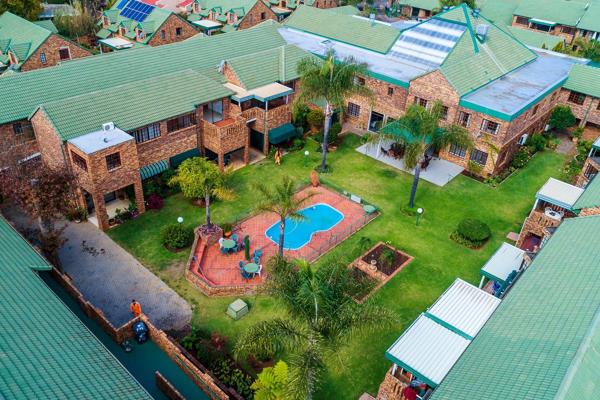 2 Bedroom Apartment in Willow Haven!!!
Life Right @ R1 015 000-00
Sectional Title @ R1 195 000-00
Bright &amp; Sunny Apartment on the ...