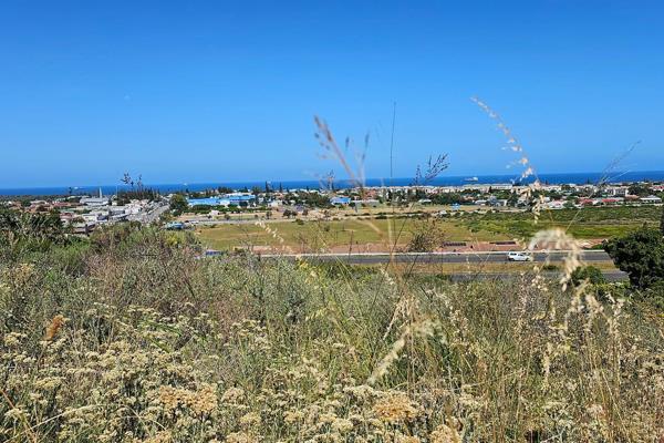 Investor&#39;s Dream Stand!

Situated in the heart of Hartenbos with a fabulous bright blue ocean view.

The stand is perfect for duets ...