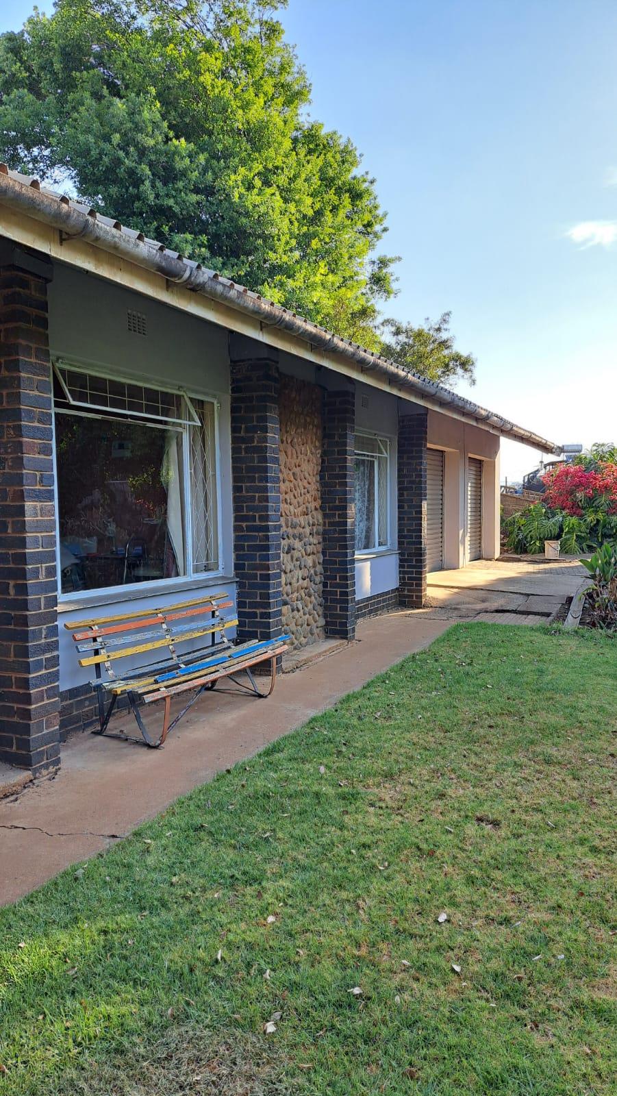 5 Bedroom House for sale in Glencoe P24113696519