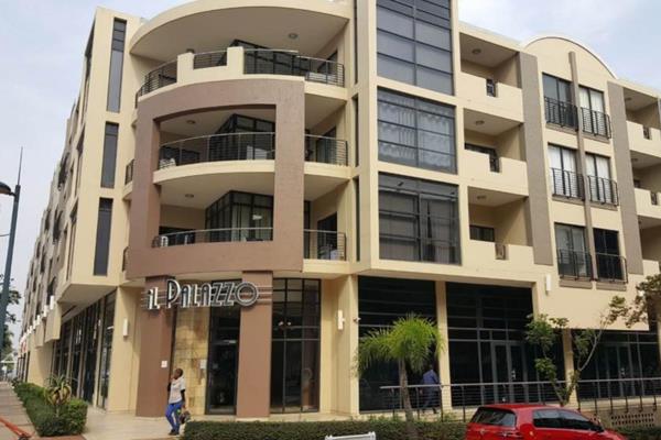 This subject office space measuring 60 sqm is situated in New Town, Umhlanga
- Suitable for small to medium size company offices
-2 ...