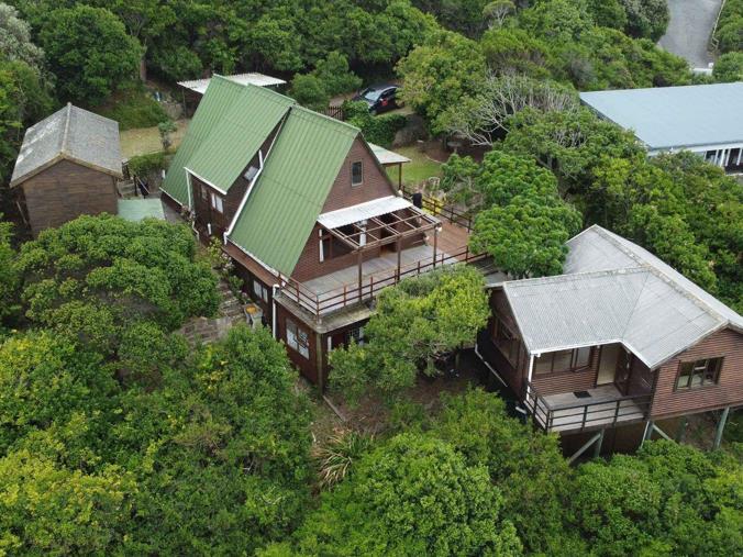 5 Bedroom House for Sale in Brenton On Sea