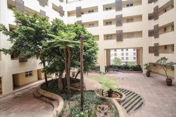 BeProp Offers 
1 bedroom ensuite1 bathroom apartment with open plan living area, small balcony 
Semi furnished

Not including ...