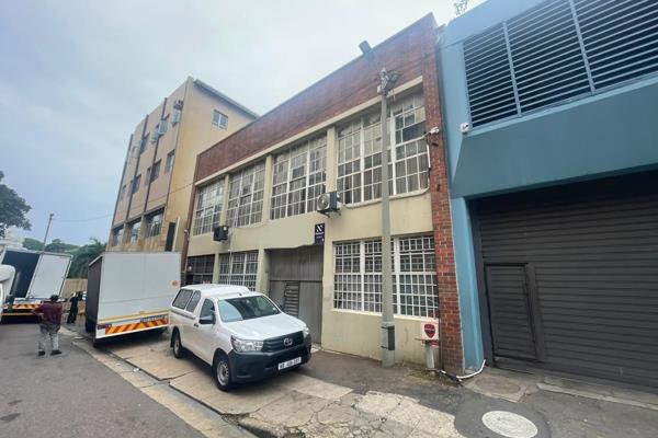 Kopp Commercial is pleased to offer the following commercial property to let in Greyville.
- GLA 400m2
- Ground Floor Unit
- 2 x roller ...