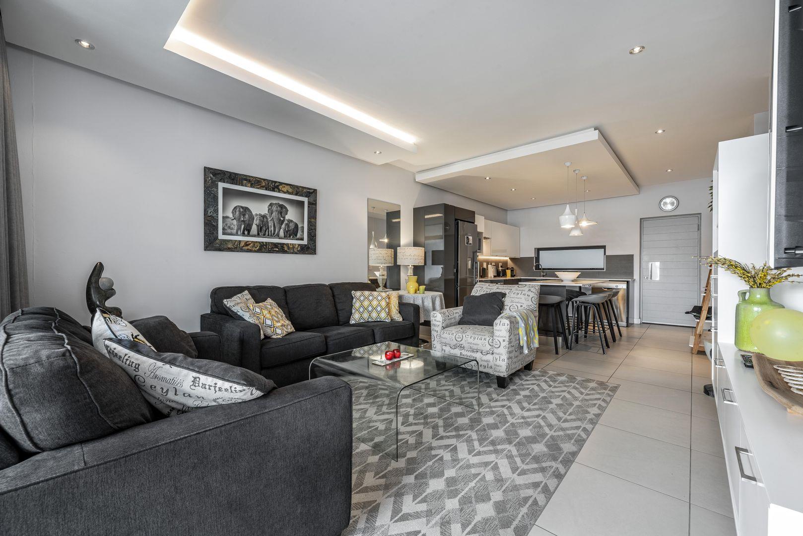 Green Point, Cape Town Property Apartments / flats to rent in Green