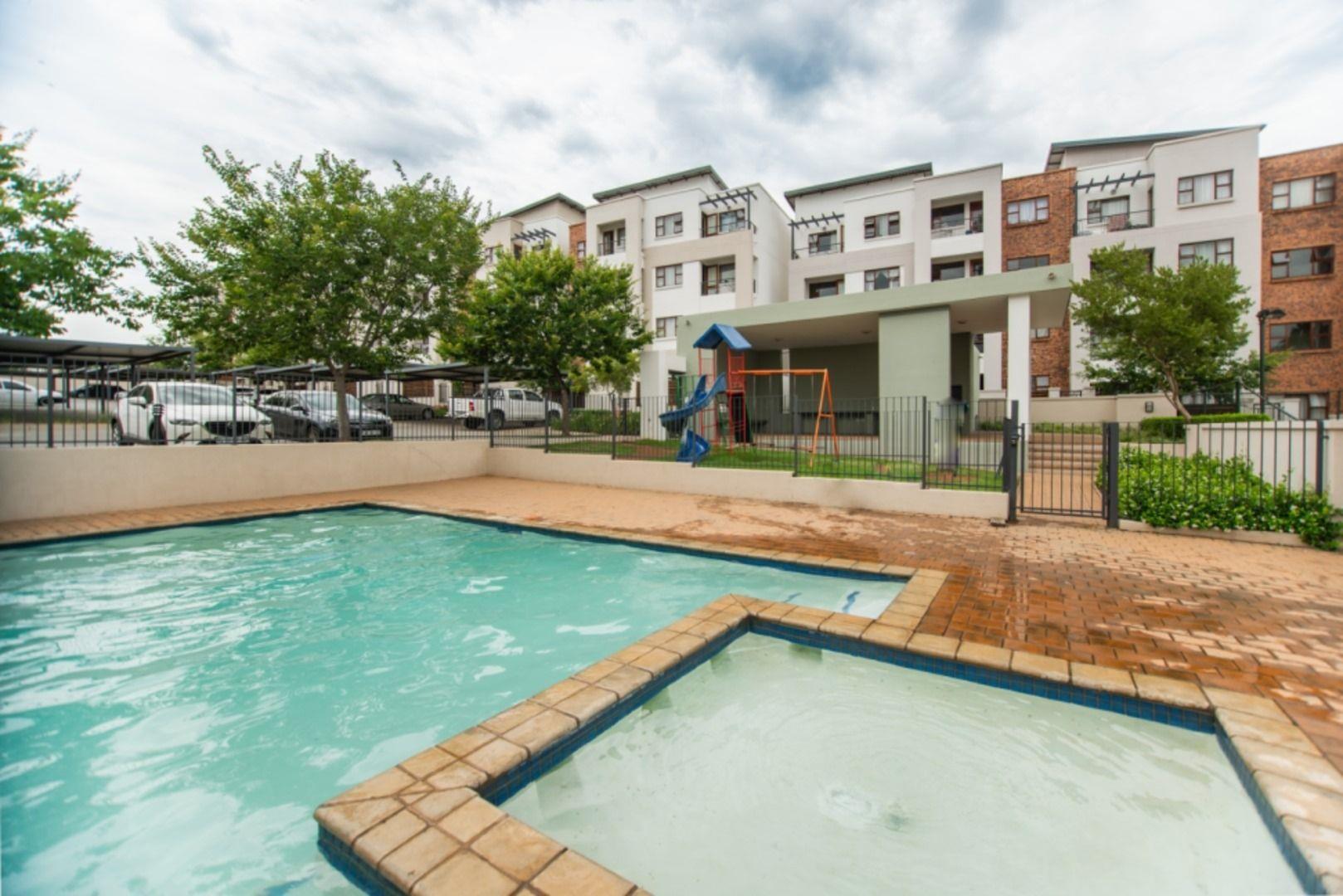 Ferndale, Randburg Property Apartments / flats to rent in Ferndale