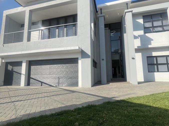 4 Bedroom House for Sale in Academia