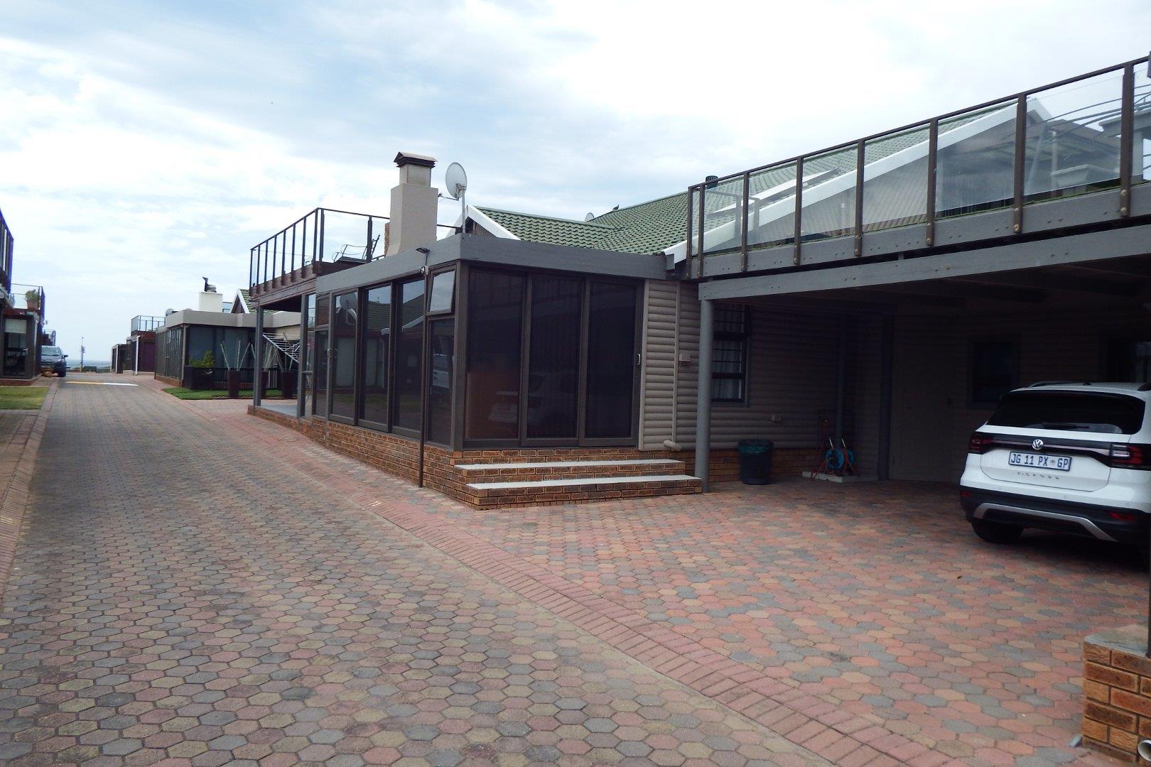 Diaz Beach Property Property and houses for sale in Diaz Beach