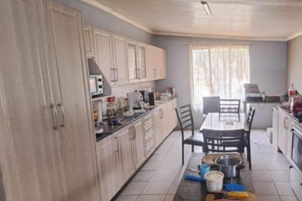 Welcome to your future home in the heart of Pretoria North! This exquisite property offers a perfect blend of comfort, convenience, and ...