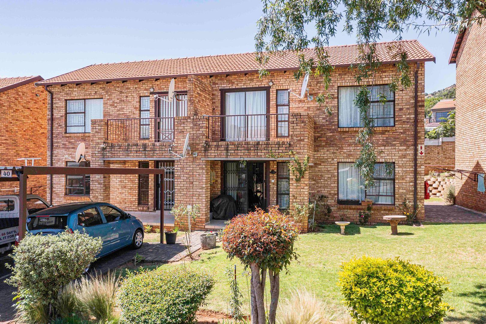 Property and houses for sale in Roodepoort : Roodepoort Property ...