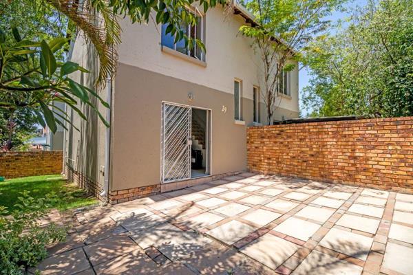 View by Appointment: This delightful townhouse, located in a serene complex, is now on the market. Boasting a modern design and recent ...