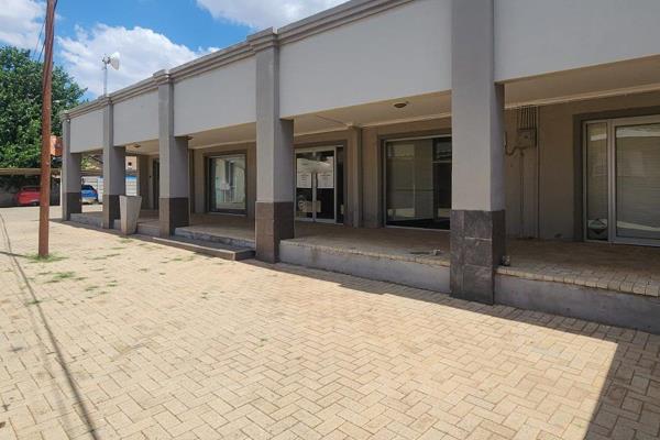 Ideal business opportunity for office rental space.
Rental monthly income of R33 000.

Building boasts 5 spacious offices all with ...