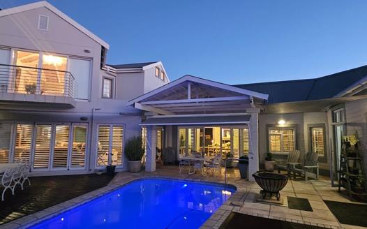 5 Bedroom House for sale in Myburgh Park