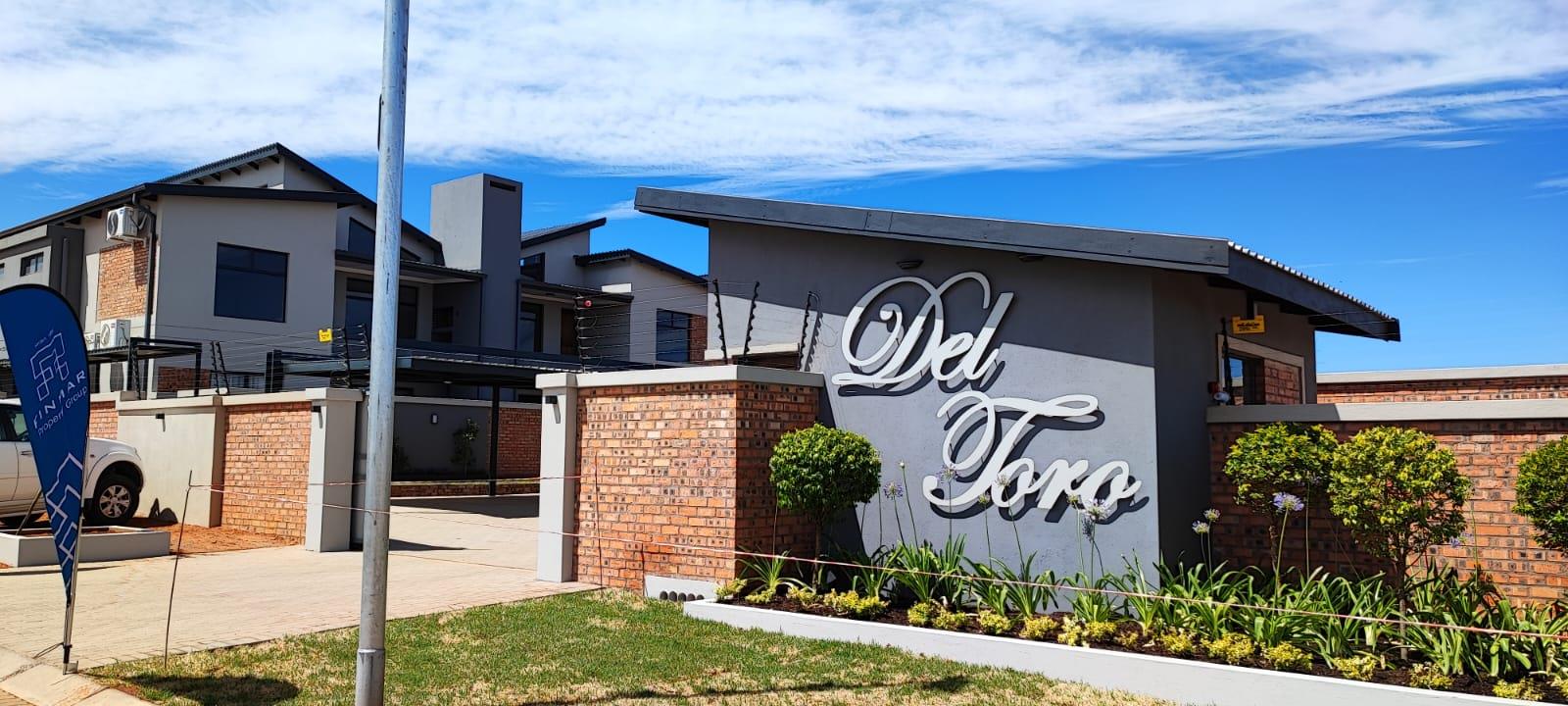 3 Bedroom Apartment / flat for sale in El Toro Park P24113738560