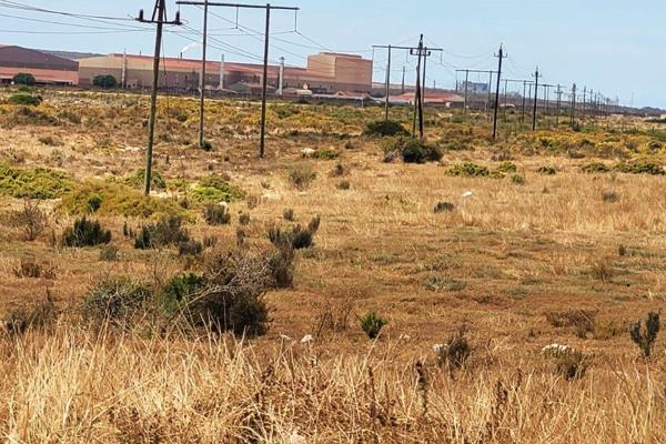 This large industrial plot in Harbor View, Industrial Area, Saldanha, with its advantageous location, zoning as Light Industrial, and ...