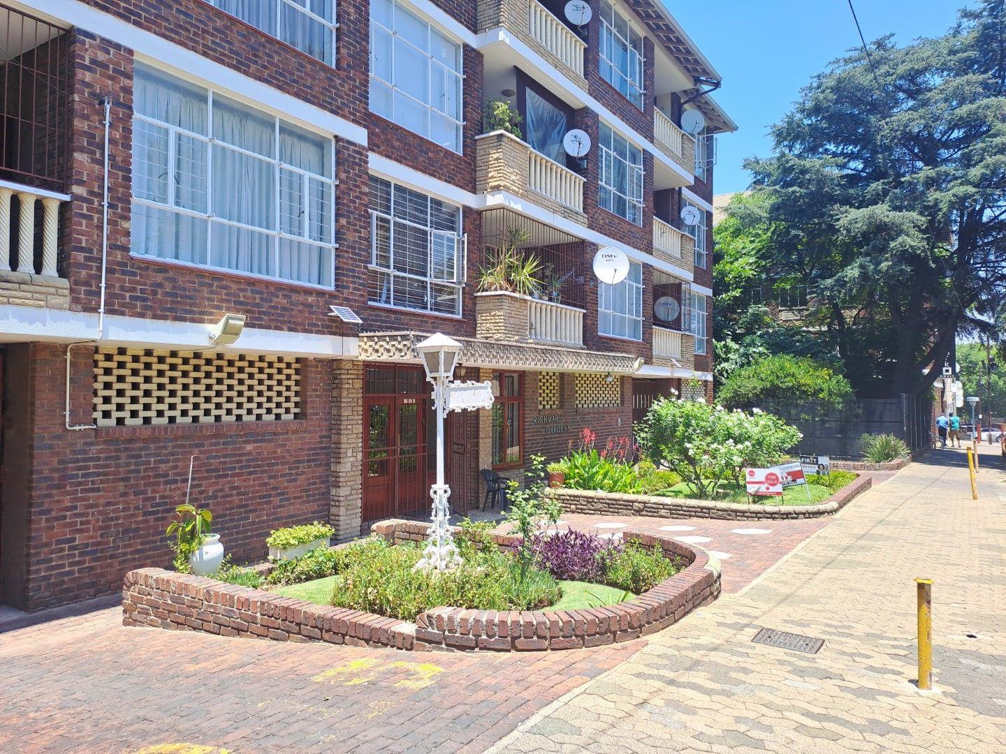 Rouxville, Johannesburg Property Property and houses for sale in