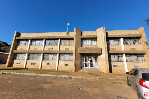 A freestanding property available for SALE in the Rhodesfield area of Kempton Park. ...