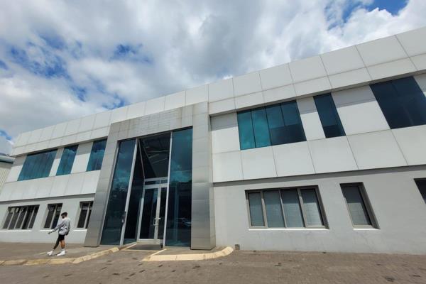 Pristine commercial space measuring 2,100sqm available either for rental at R105/sqm ...