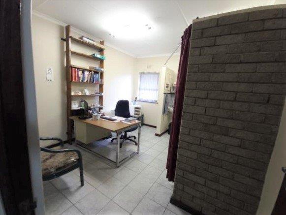 Photo of Commercial property to rent in Vredenburg