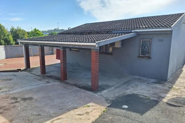 Ideal location! Ideal starter home in Newhaven! This property is priced right and ready to sell.

This two bedroom home is situated ...